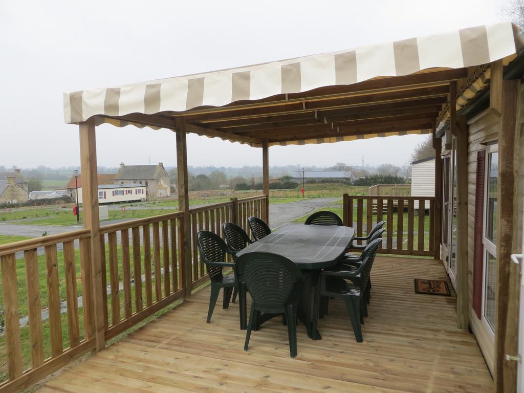 Hebergement Dans Un Domaine A Litteau Exterior photo